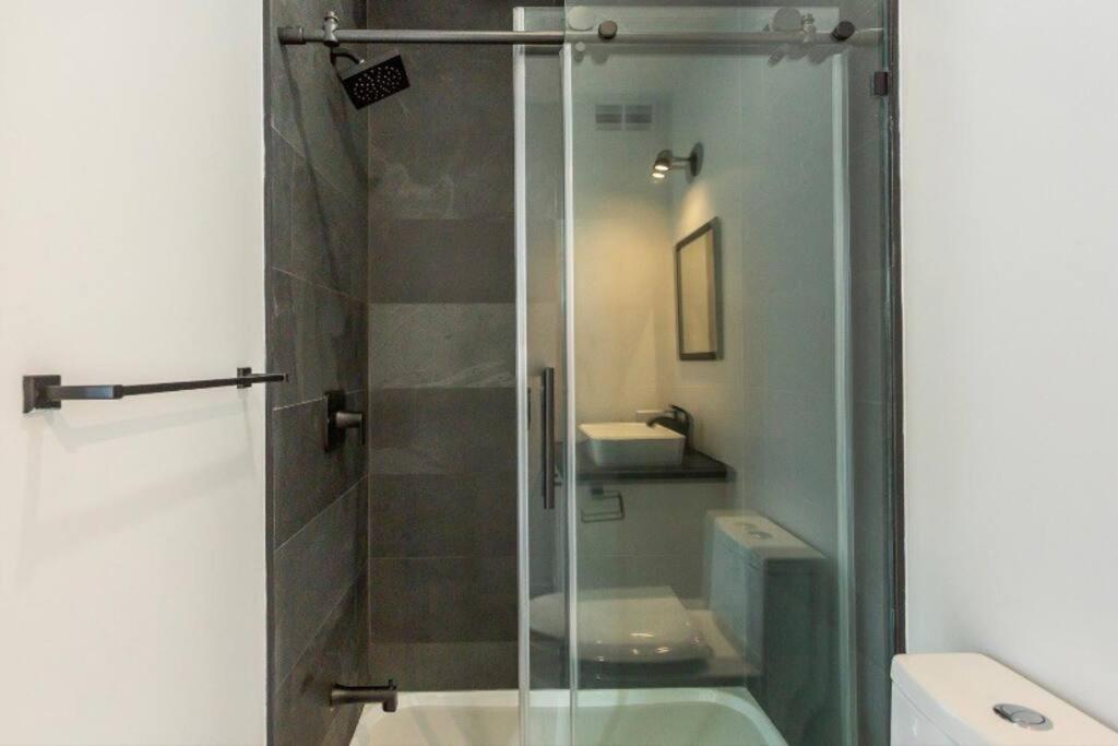 Superbe 2bdr Avec Terrasse Appartement Montréal