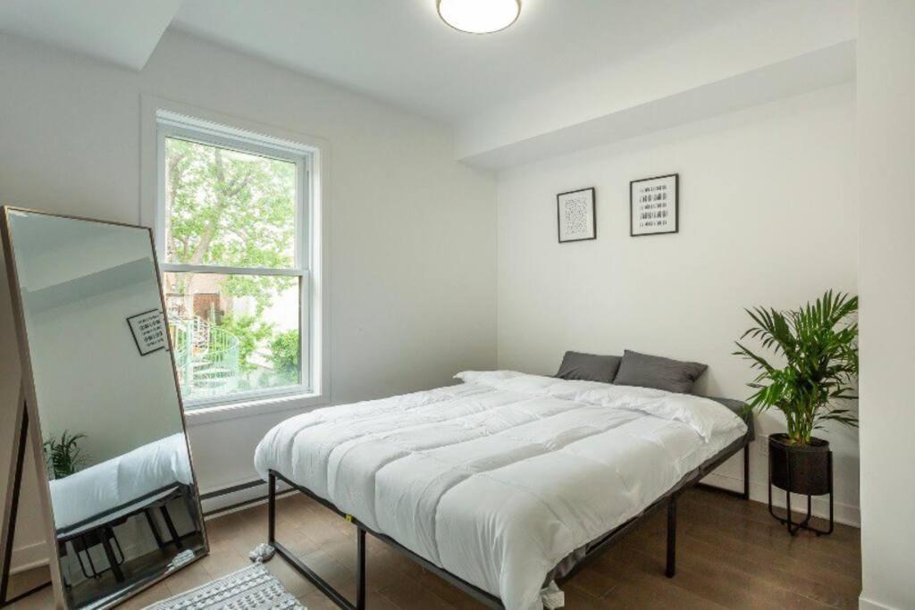 Appartement Superbe 2bdr Avec Terrasse Montréal