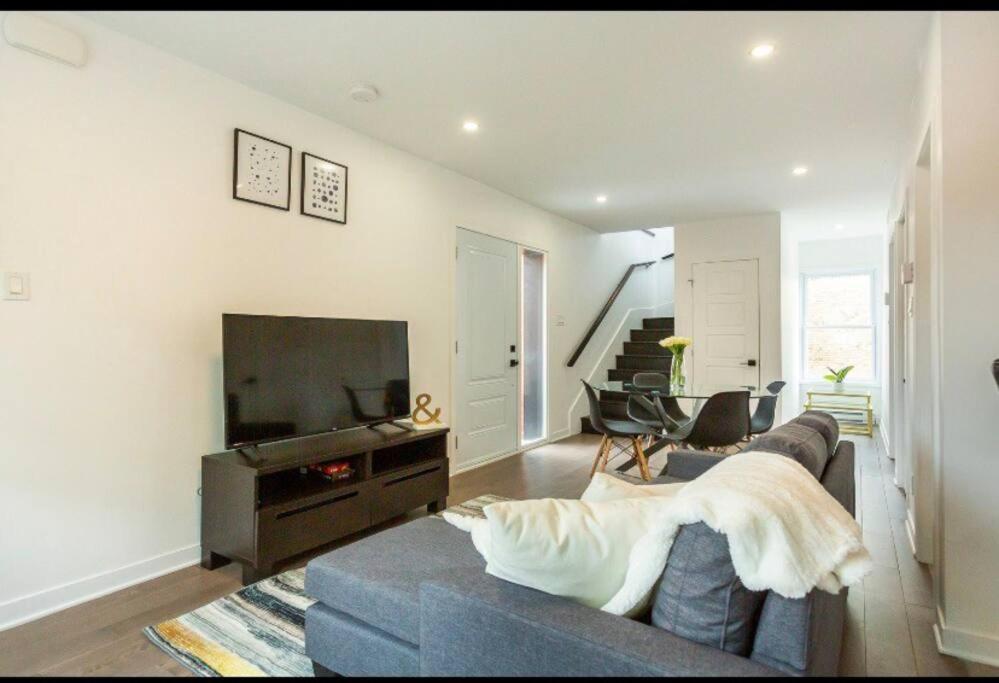 Superbe 2bdr Avec Terrasse Appartement Montréal